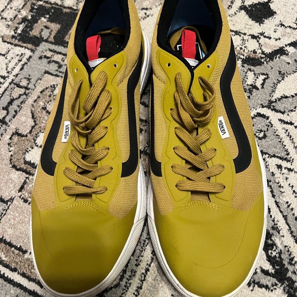Vans UltraRange EXO – Golden Oak Mustard